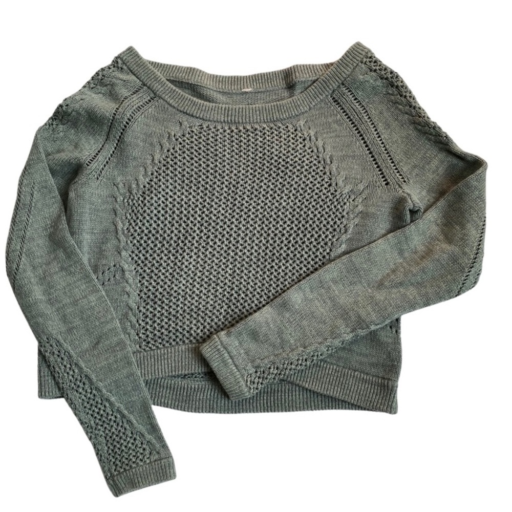 Lululemon Soft Green Knit Off the shoulder cropped sweater